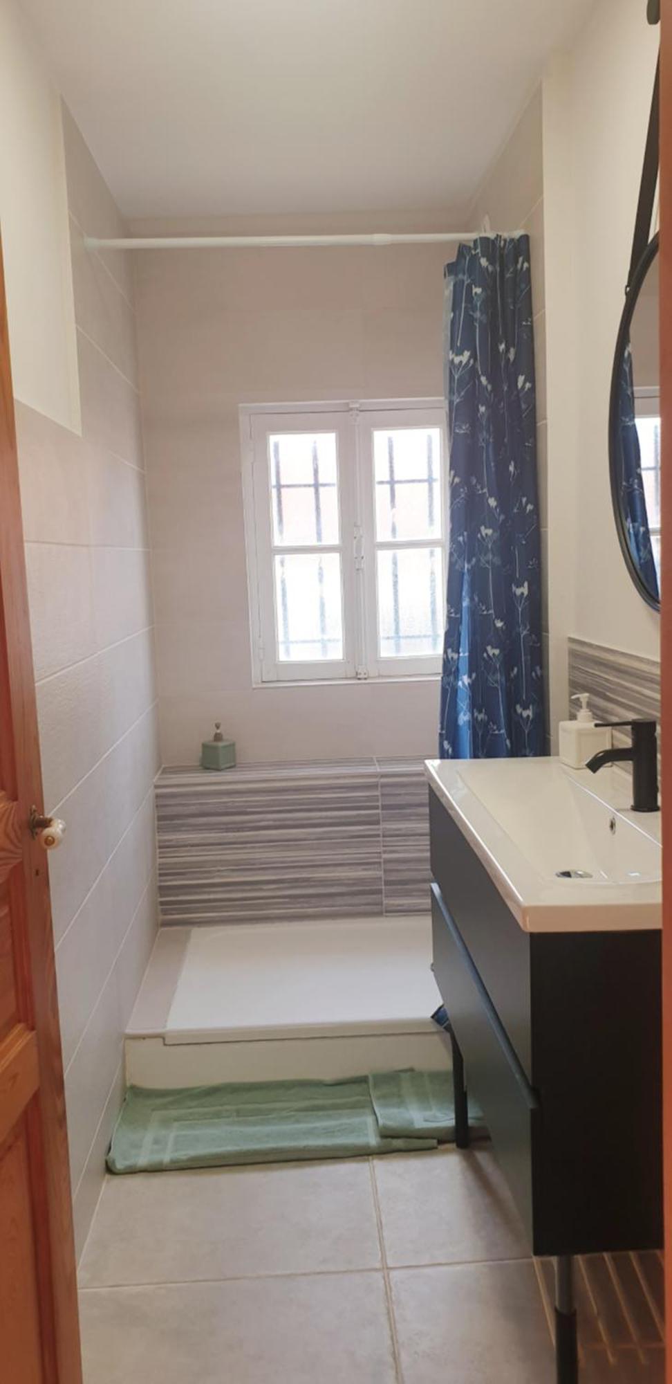 Tres Bel Appartement Avec Piscine 디뉴레뱅 외부 사진