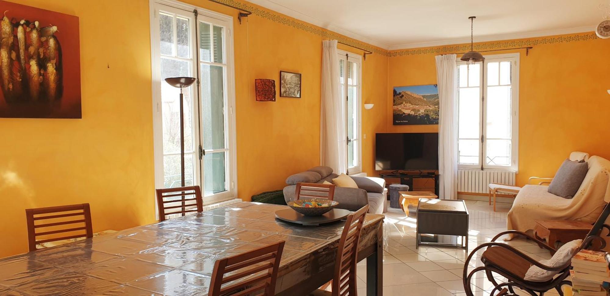 Tres Bel Appartement Avec Piscine 디뉴레뱅 외부 사진